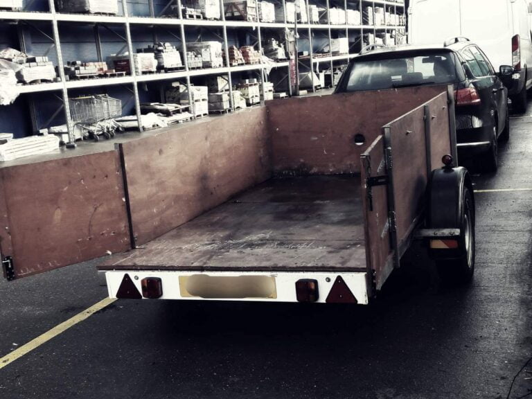 A custom made, mobile catering trailer for street food traders, private even caterers, and food markets stall holders. Made in th UK with an artistic, eye catching, industrial style look. Contact for your custom made trailer.