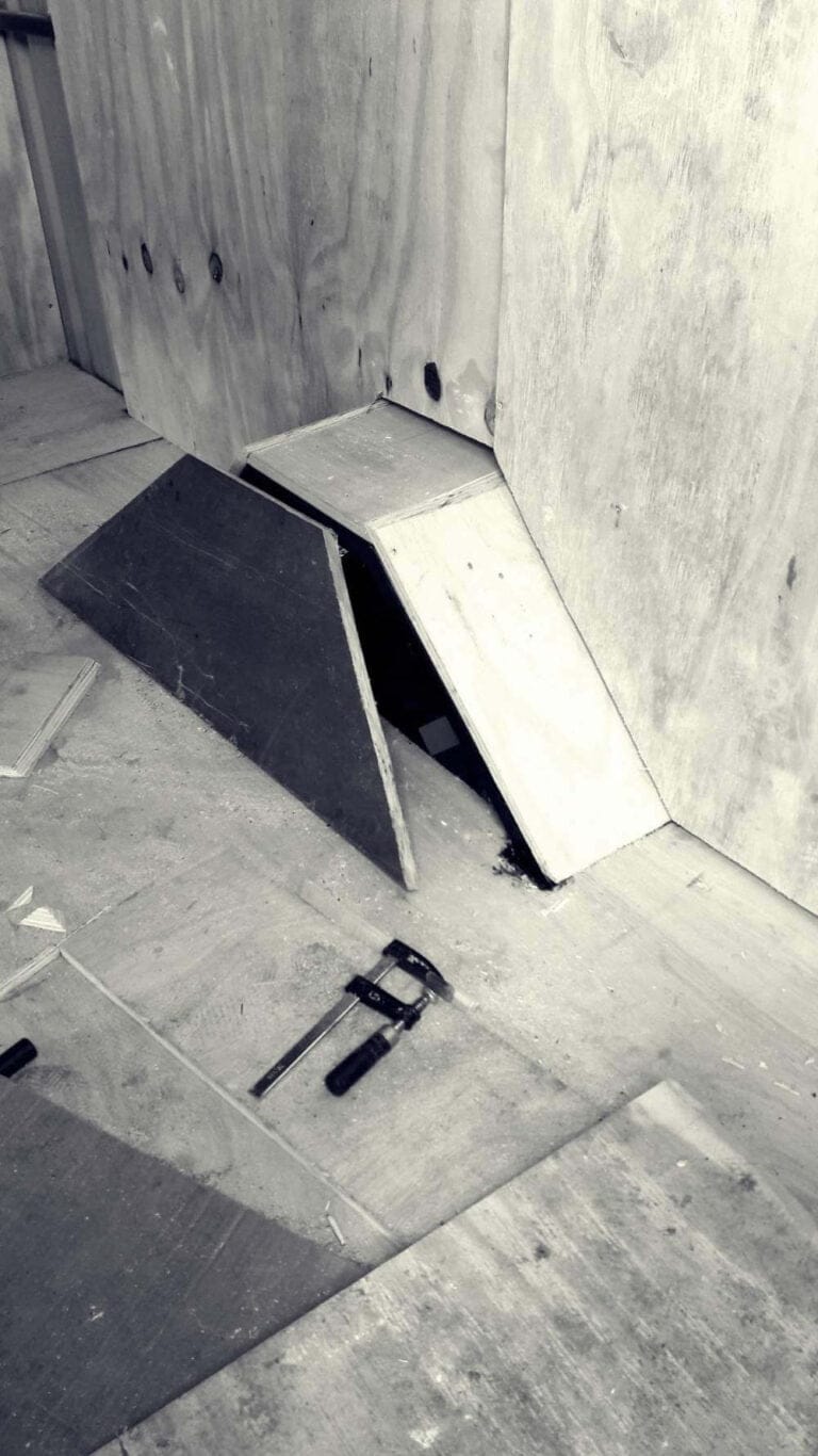 A custom made, mobile catering trailer for street food traders, private even caterers, and food markets stall holders. Made in th UK with an artistic, eye catching, industrial style look. Contact for your custom made trailer.