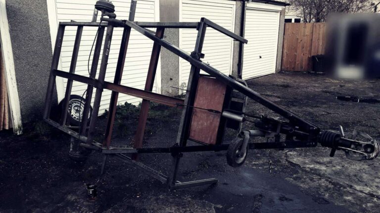 A custom made, mobile catering trailer for street food traders, private even caterers, and food markets stall holders. Made in th UK with an artistic, eye catching, industrial style look. Contact for your custom made trailer.